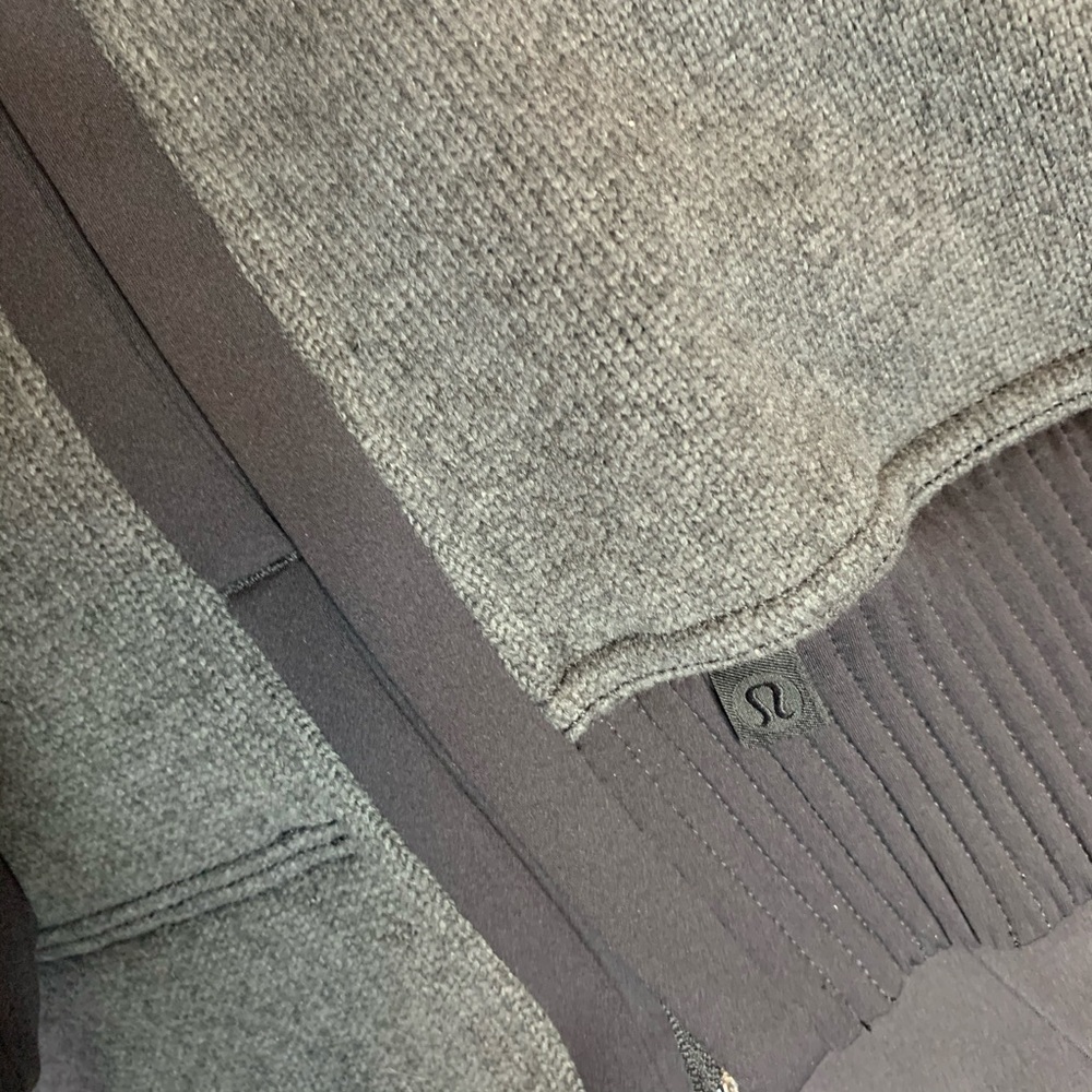 LULULEMON Fleece Sweater Jacket Zip Size 4 Small - Picture 7 of 7